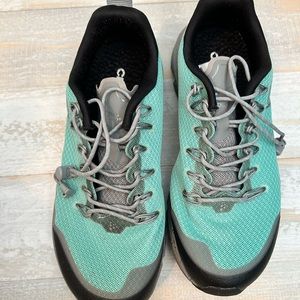 Spartan Trail Sneakers